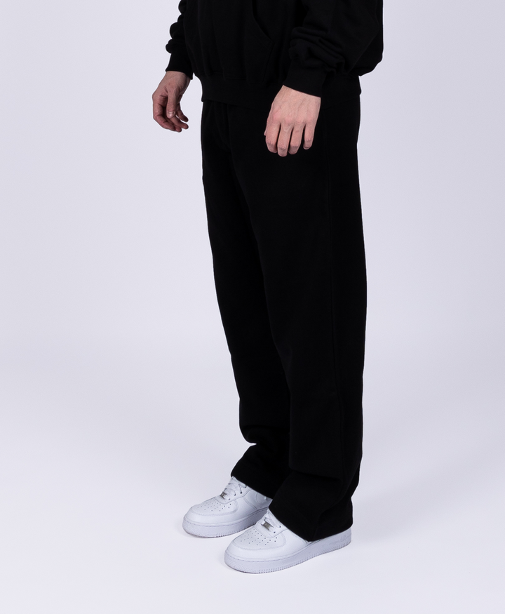 STRAIGHT-LEG SWEATPANTS - BLACK